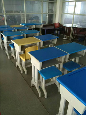 安阳学生课桌椅定制厂家 专业打造舒适安全的学习空间